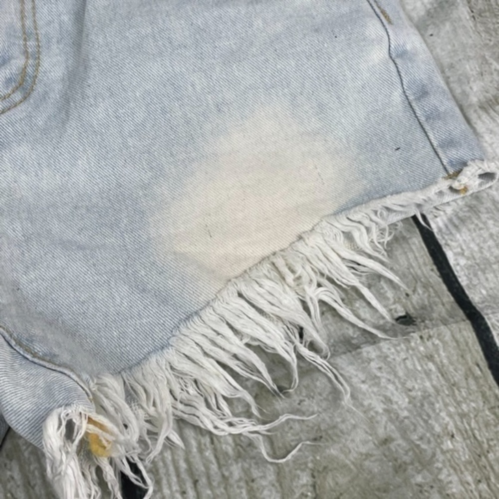BELLE DE JOUR Light Blue Cutoff Shorts Medium - Picture 8 of 13